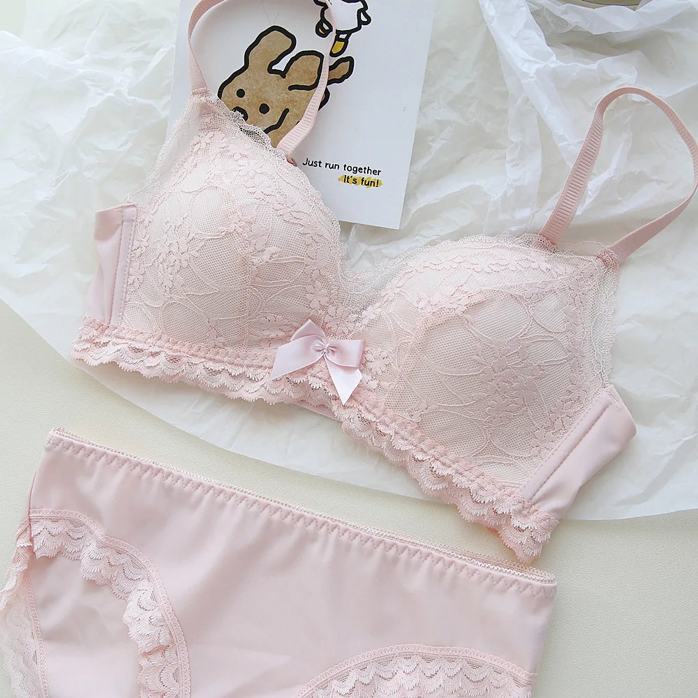 Women's Lace Bra & Panty Set
