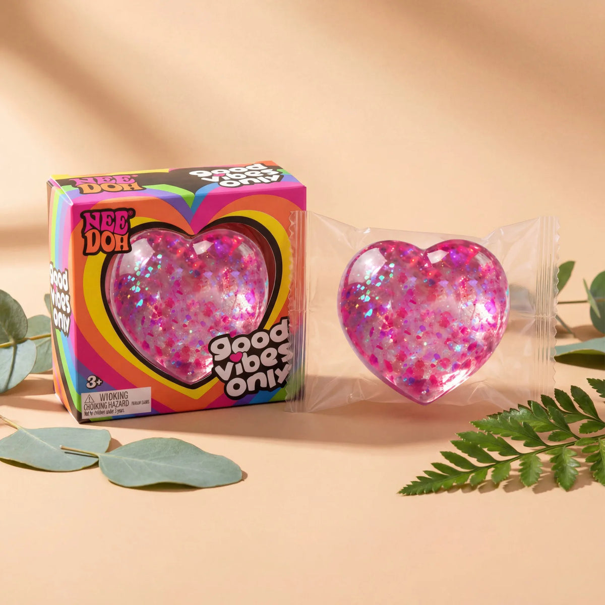 Heart-Shaped Squishy Toy, Soft and Comfortable to the Touch, Non-Sticky, Quick to Bounce Back, Cute and Compact, Portable Palm-Sized Toy. Size: 4Cm*3.8Cm/6.5Cm*6Cm