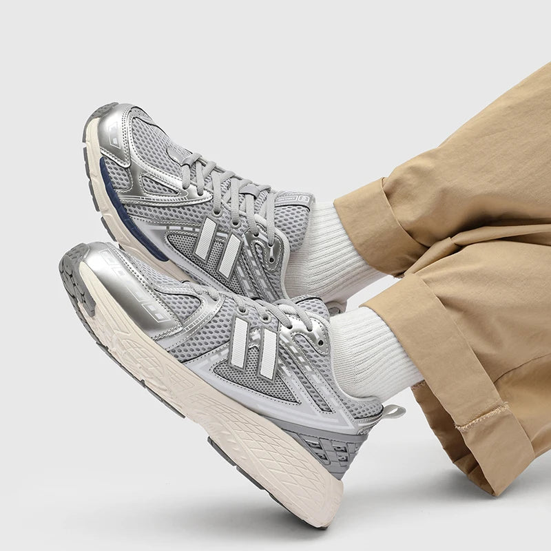New Men Casual Shoes Fashion Lace-up Jogging Loafers Brand Sneakers Walking Leisure Outdoor Breathable Running Blade Comfortable