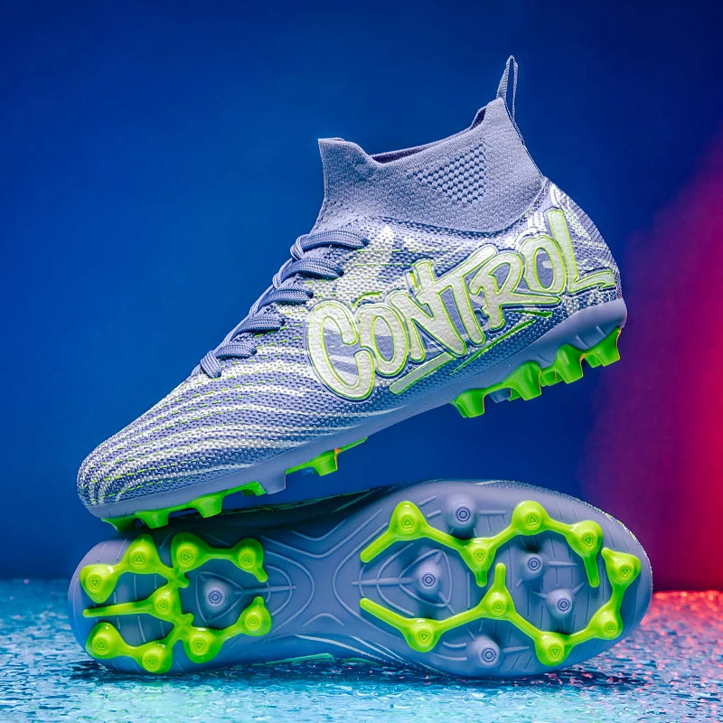 New Men Soccer Shoes Football Boots High-quality Indoor Sports Shoes Outdoor High Ankle Non-Slip Ultralight Futsal Non-Slip