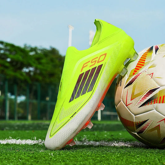 New Men Soccer Shoes Professional Football Boots Grass Outdoor Sport Ultralight Unisex Non-Slip Training Shoes Match Sneakers