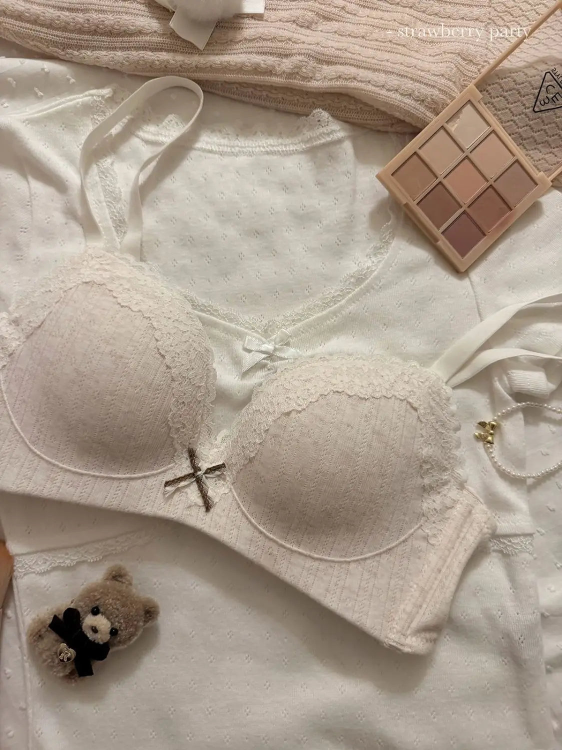 Women's Floral Lace Wireless Bra Set