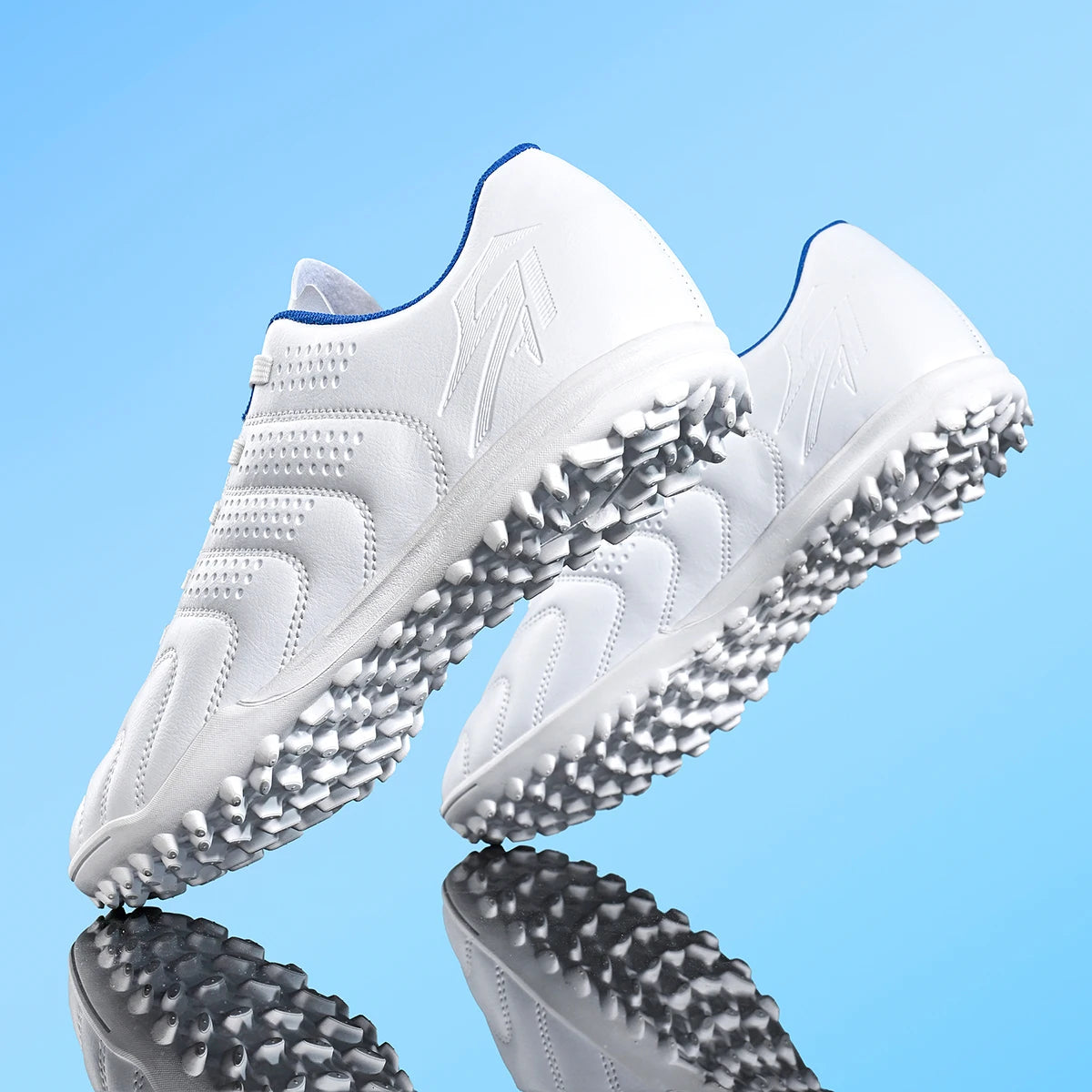 Adult anti slip TF nail shoes new couple outdoor lawn lightweight football shoes
