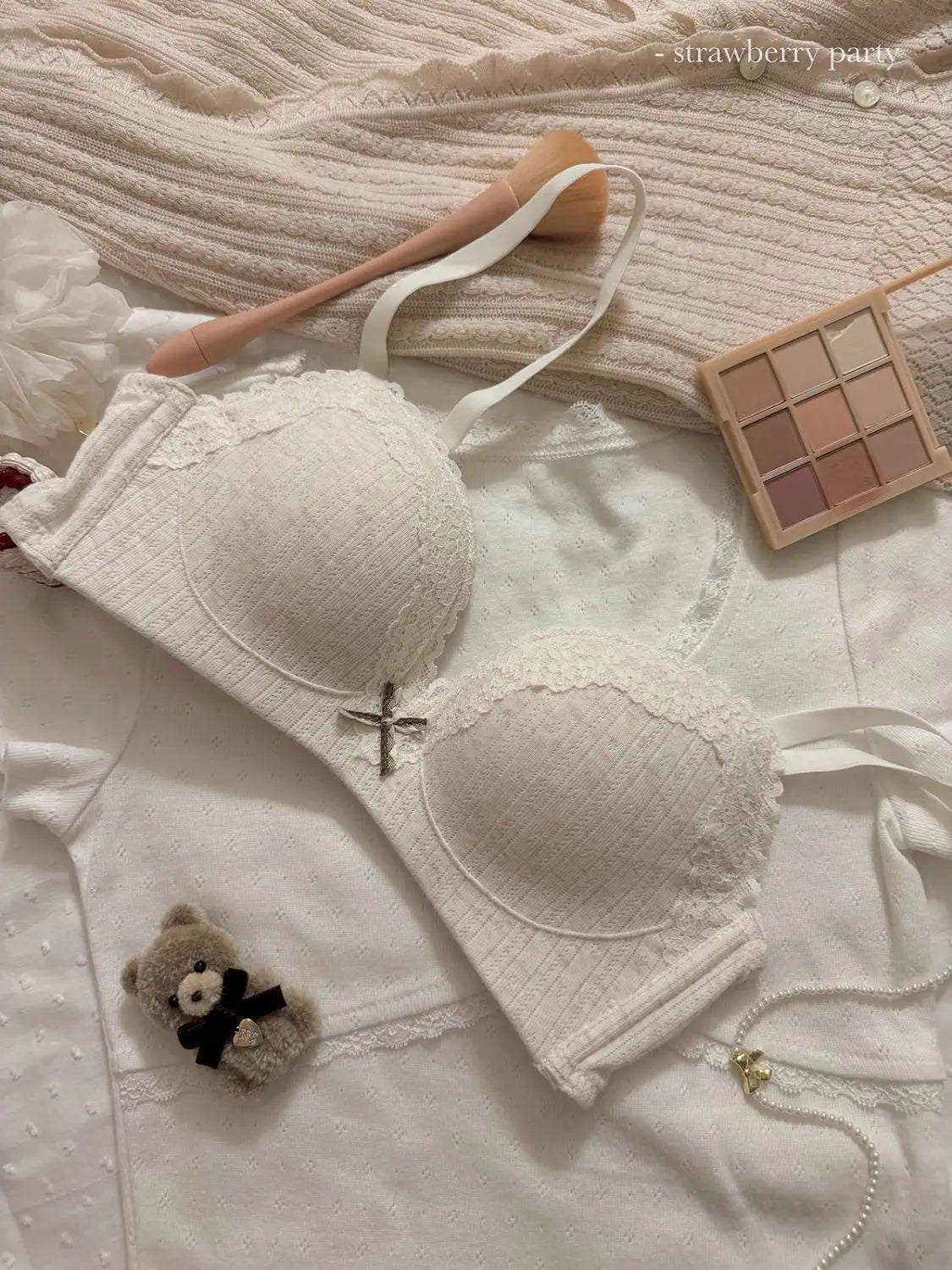 Women's Floral Lace Wireless Bra Set