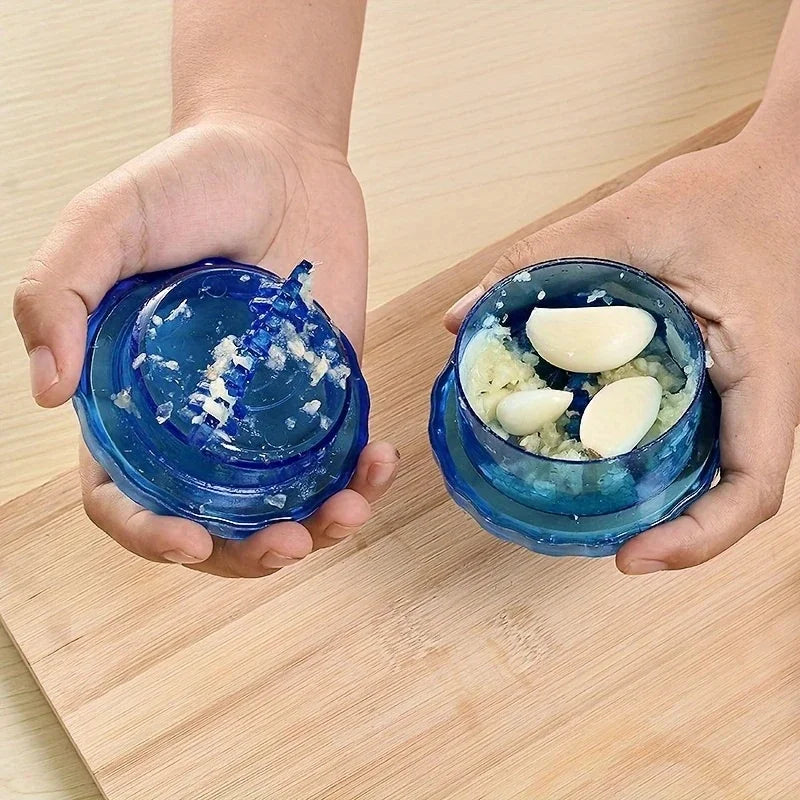 1/2Pcs Manual Portable Garlic Crusher - Twist Kitchen Gadget for Crushing Garlic and Ginger, Easy to Use and Clean