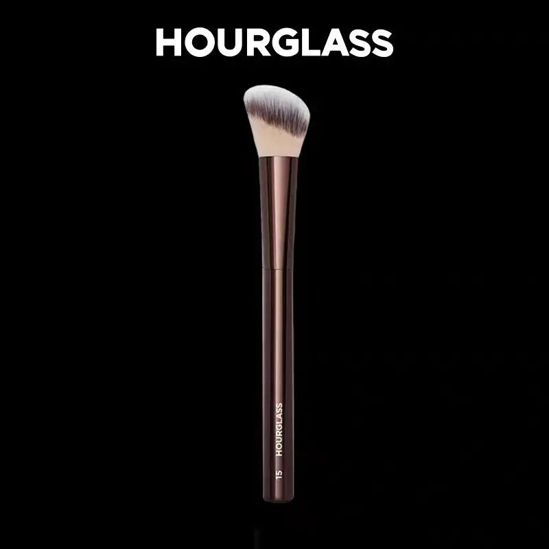 Angled Blush & Contour Makeup Brush