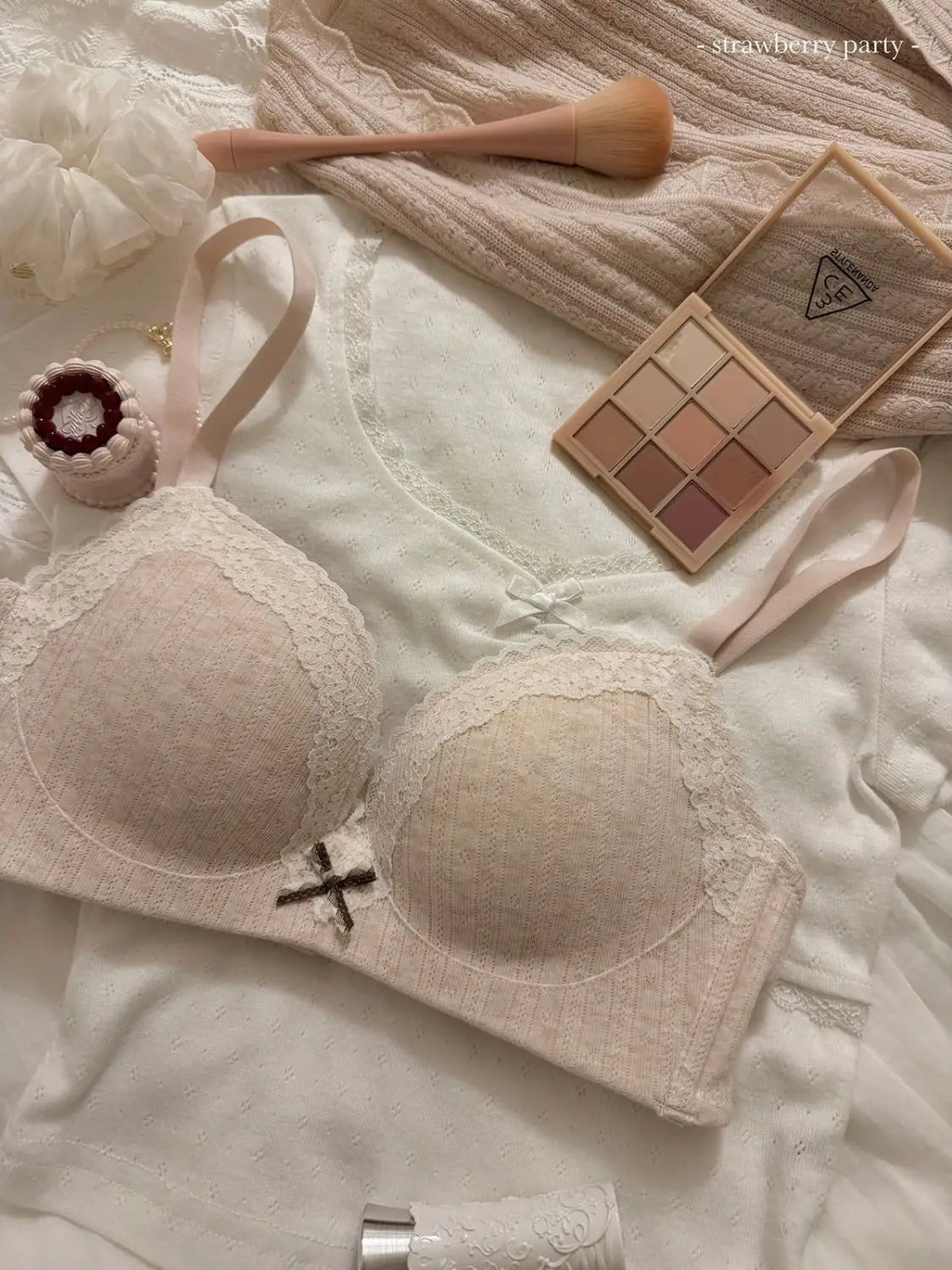 Women's Floral Lace Wireless Bra Set