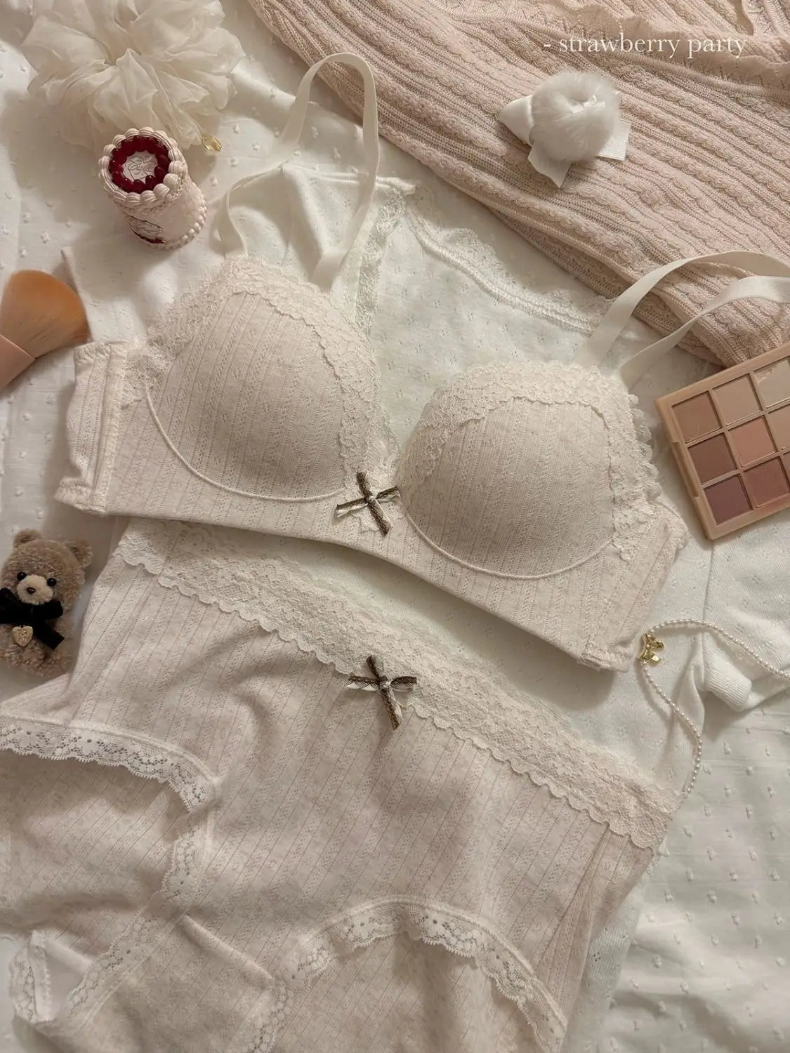 Women's Floral Lace Wireless Bra Set