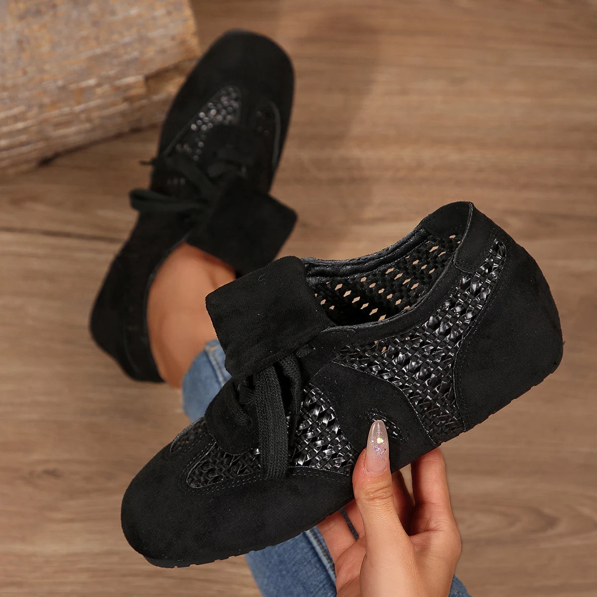 Women'sVintage Layered Hollow Breathable Soft-Soled German Training Shoes,Flat Lace-Up Sports Casual Shoes,Adidas-Style Sneakers