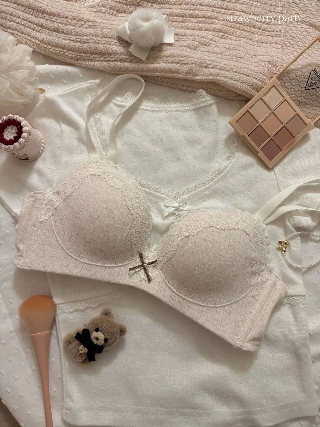 Women's Floral Lace Wireless Bra Set