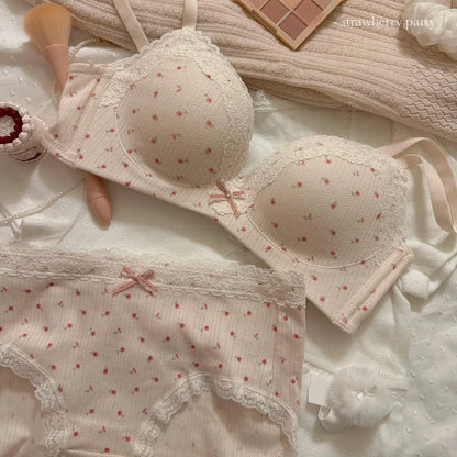 Women's Floral Lace Wireless Bra Set