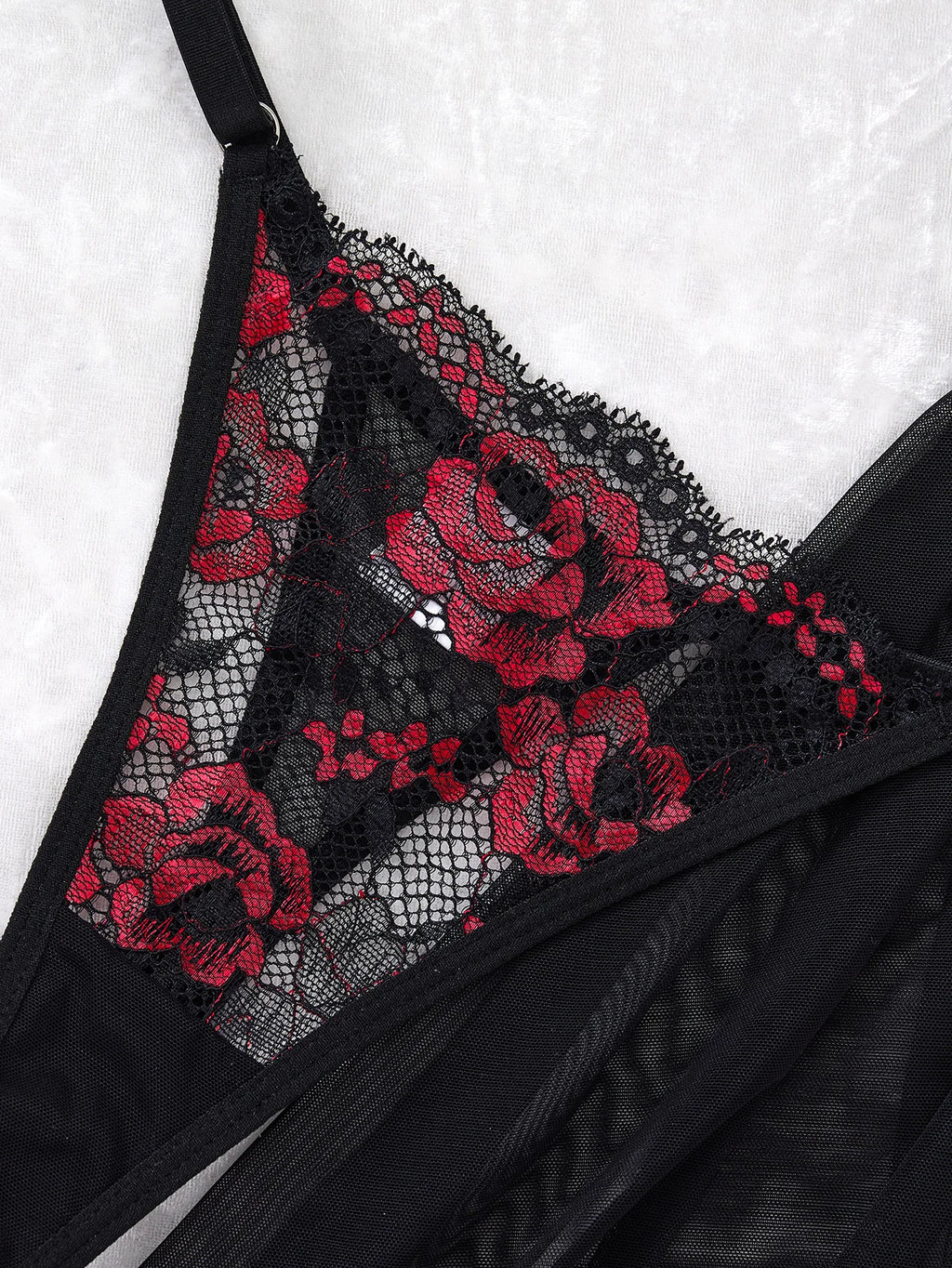 Black Red Rose Embroidered Nightgown Set