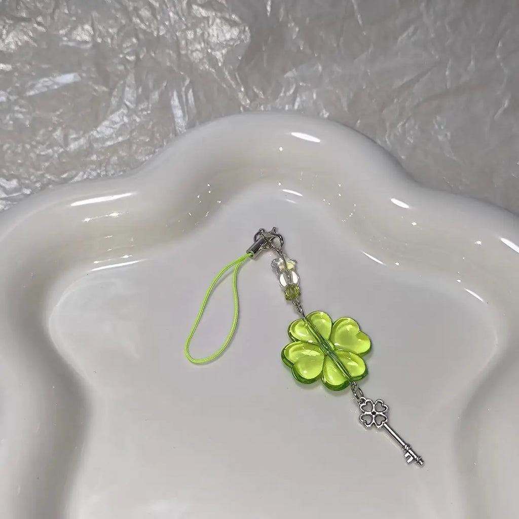 Y2K Lucky Four Leaves Clover Heart Key Ring Green Leaf Star Key Chain Cases for Phone Camera Korean Cute Beaded Couple Keychain