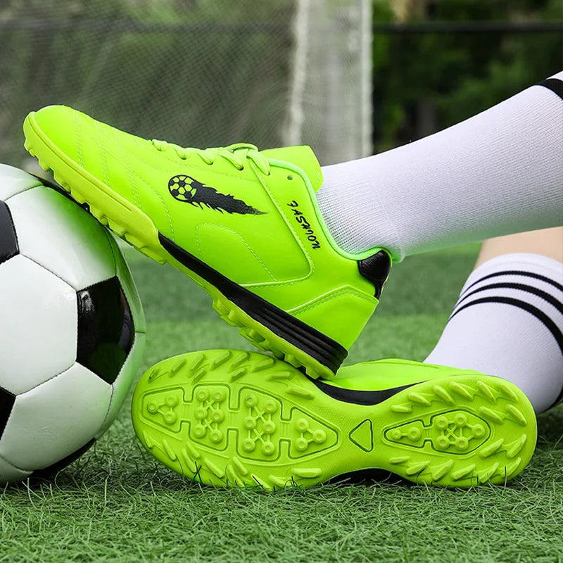 New Men Football Boots Match Non-Slip Professional Training Shoes Sneakers Grass Soccer Shoes Sport Outdoor Ultralight Unisex