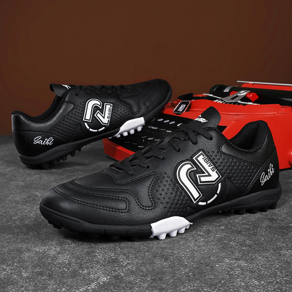 Men's football shoes TF broken nail outdoor sports shoes, wear-resistant and anti slip, exclusive to sports enthusiasts
