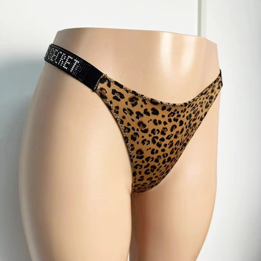 Women's Seamless Lace Thong Panties