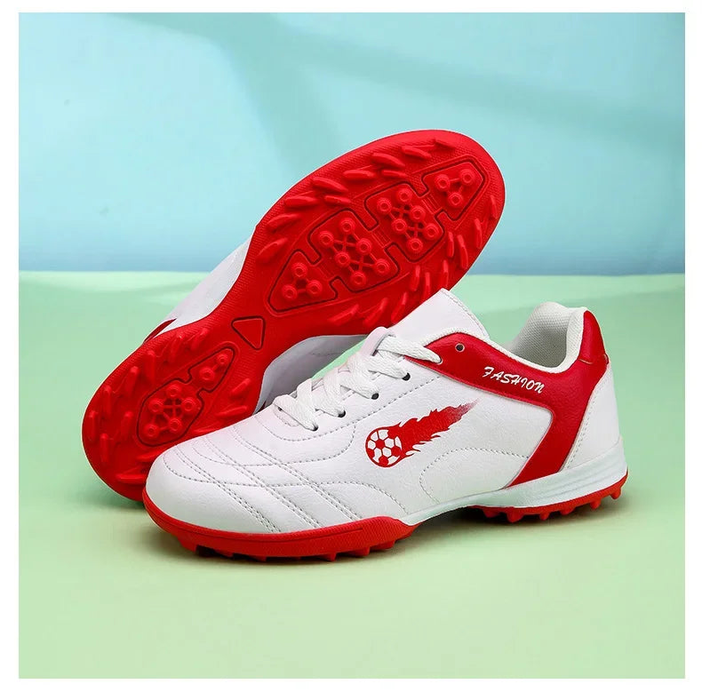 New Men Football Boots Match Non-Slip Professional Training Shoes Sneakers Grass Soccer Shoes Sport Outdoor Ultralight Unisex