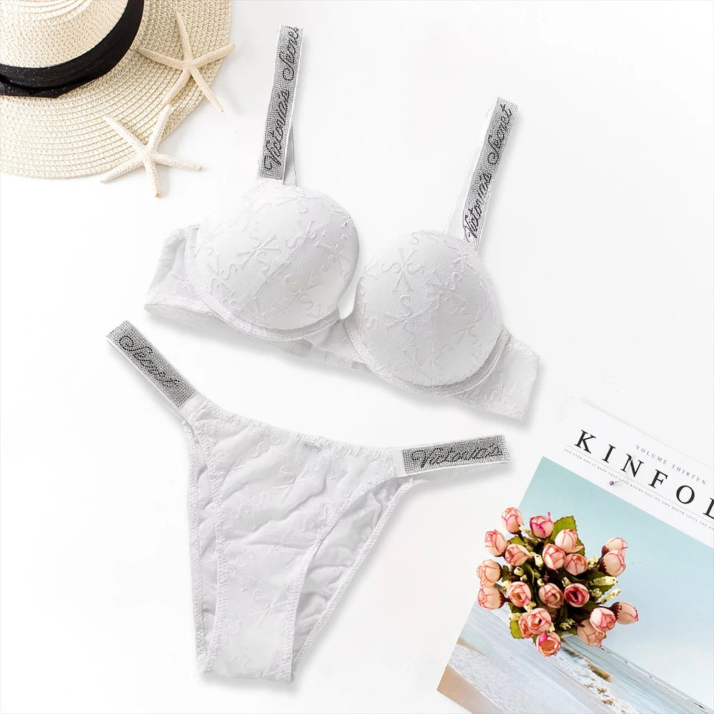 Women's Heart-Pattern Lace Bralette Set