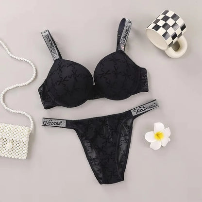 Victoria Secret Hot Sexy Lingerie Set Very Sexy Logo Shine Strap Embossed Lace Push Up Bra Shine Script Thong Panty