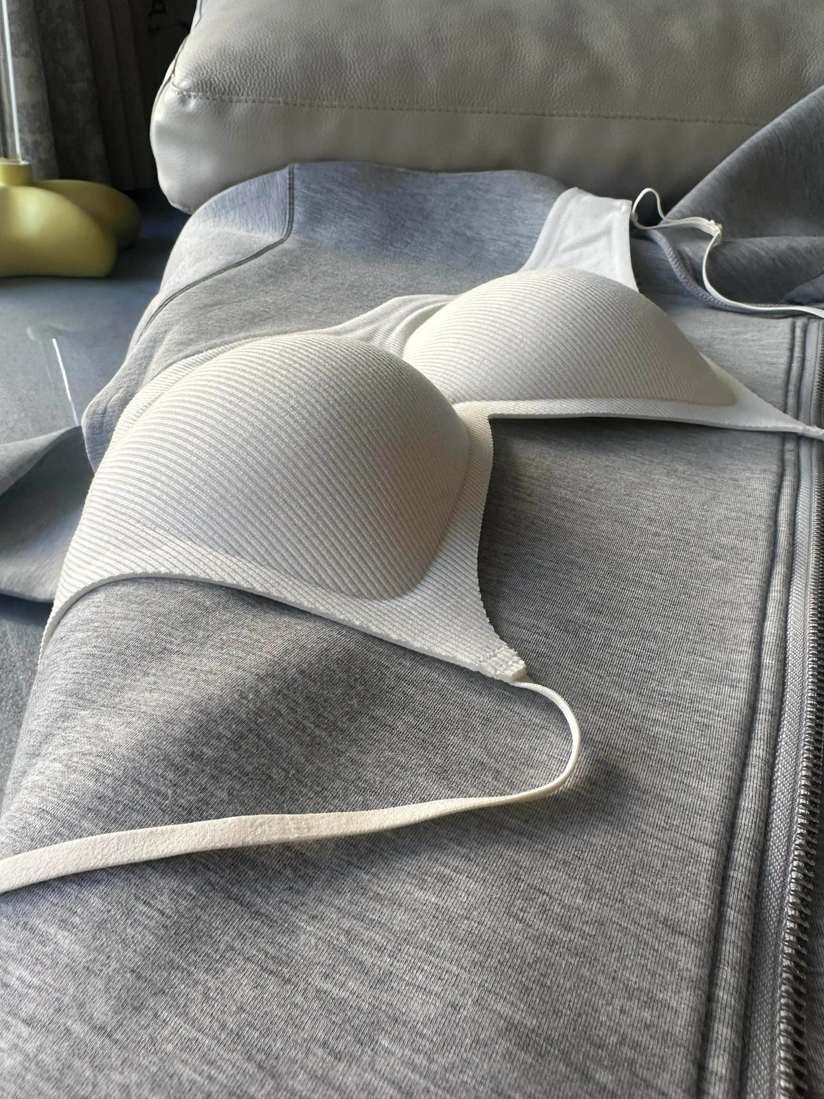 Women's Strapless Seamless Molded-Cup Bra