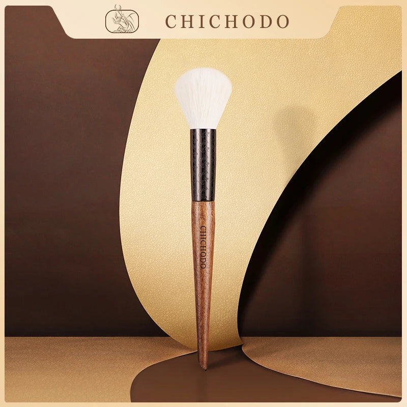 Goat Hair Blush & Powder Brush