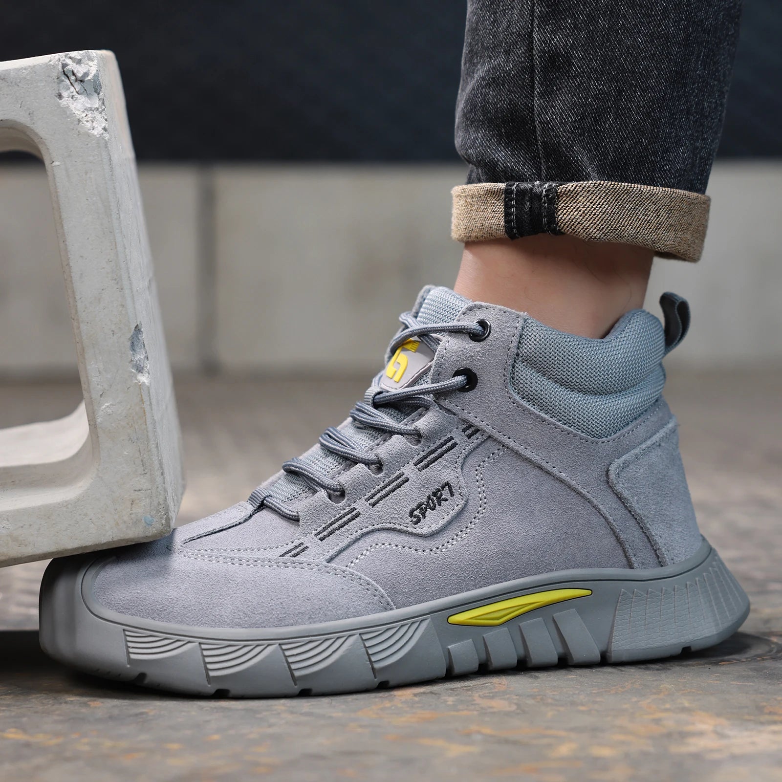 GUYISA Men's Anti-Shock and Anti-Penetration Work Shoes with Rubber Soles