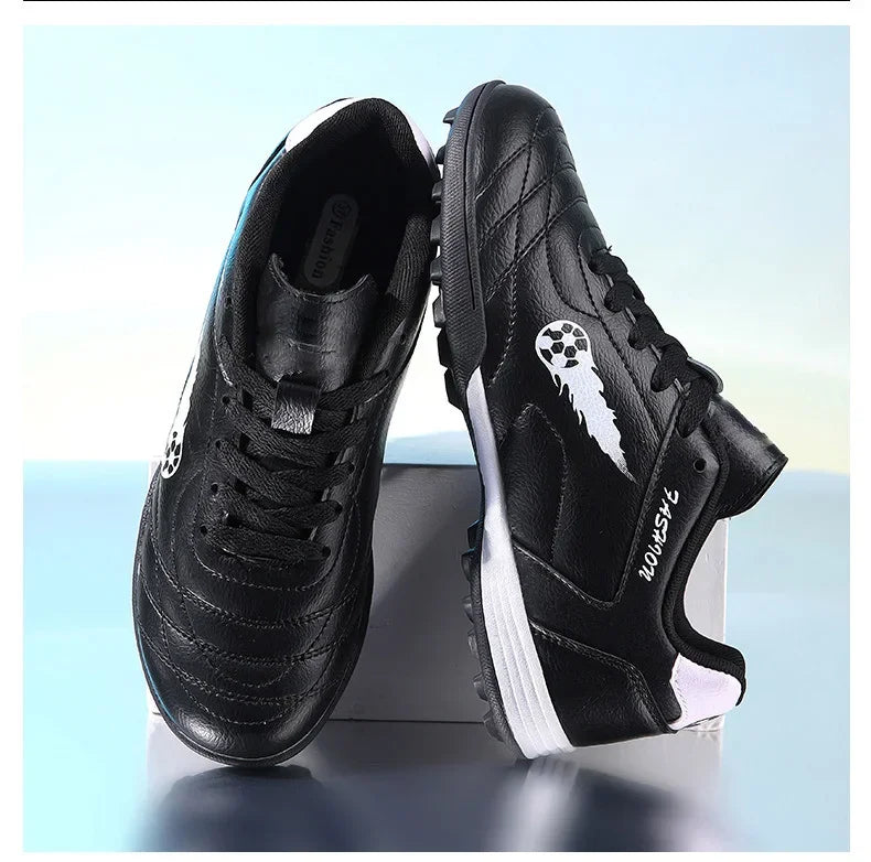 New Men Football Boots Match Non-Slip Professional Training Shoes Sneakers Grass Soccer Shoes Sport Outdoor Ultralight Unisex