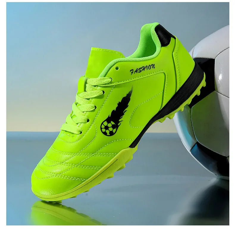 New Men Football Boots Match Non-Slip Professional Training Shoes Sneakers Grass Soccer Shoes Sport Outdoor Ultralight Unisex