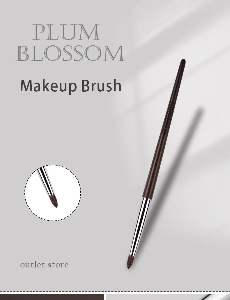 Goat Hair Precision Crease & Detail Brush