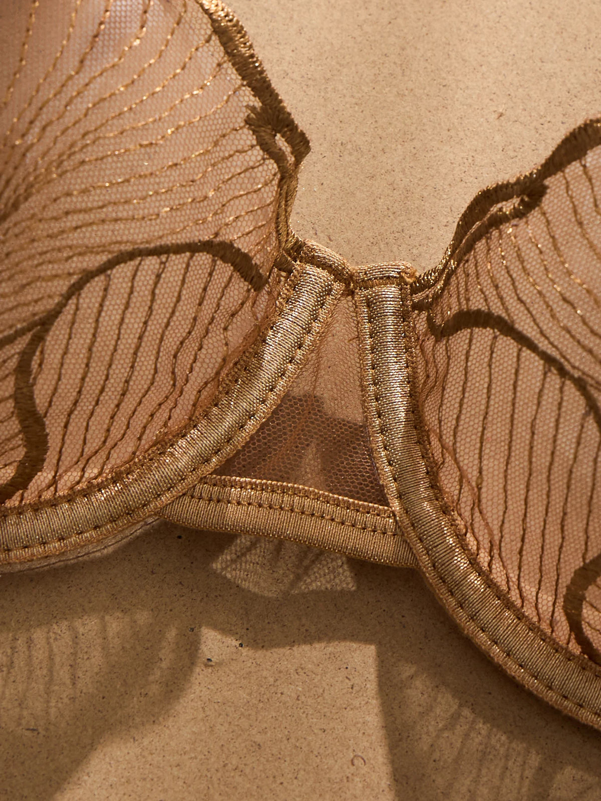Women's Ultra-Thin Wireless Minimizer Bra