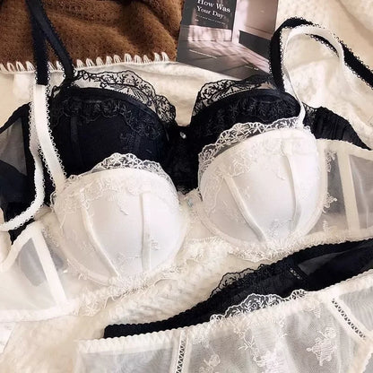 Women's Embroidered Lace Support Bra Set