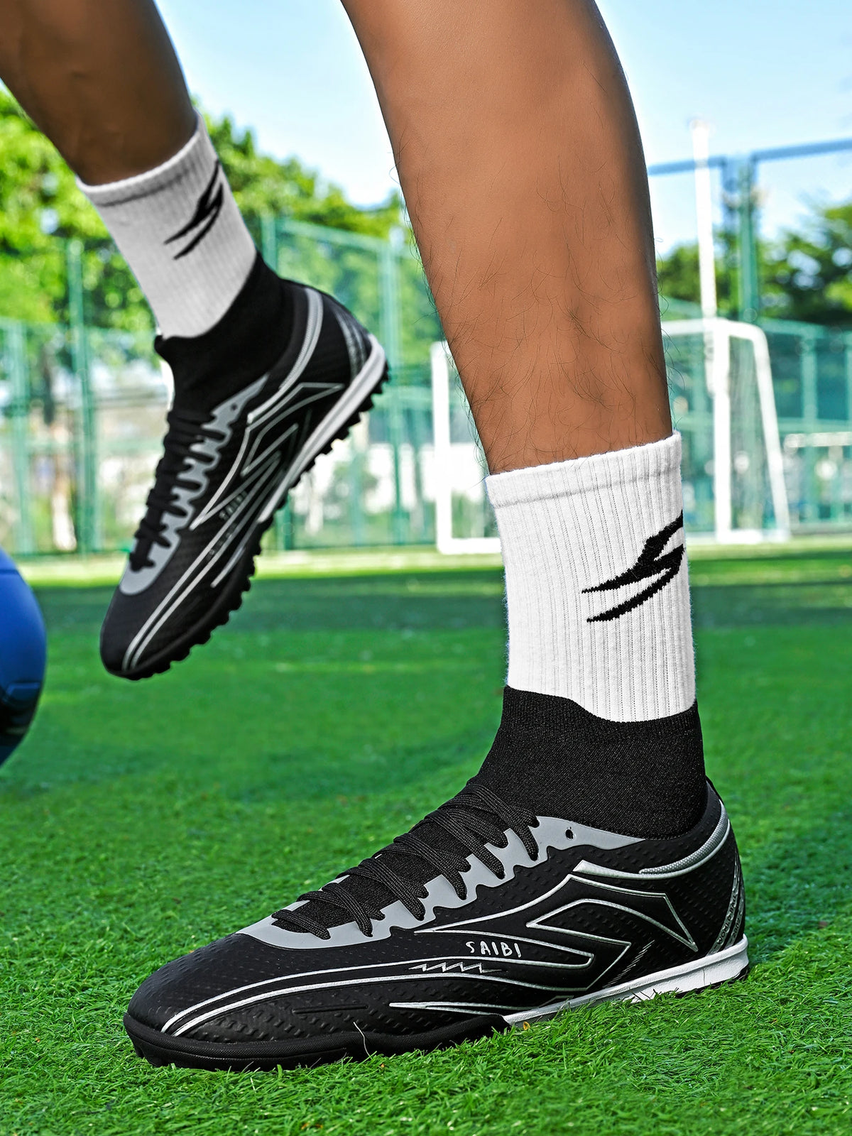 TF Turf Soccer Boots Unisex Non-Slip Wear-Resistant Breathable Lightweight Stable Grip Perfect for All Age Football Enthusiasts