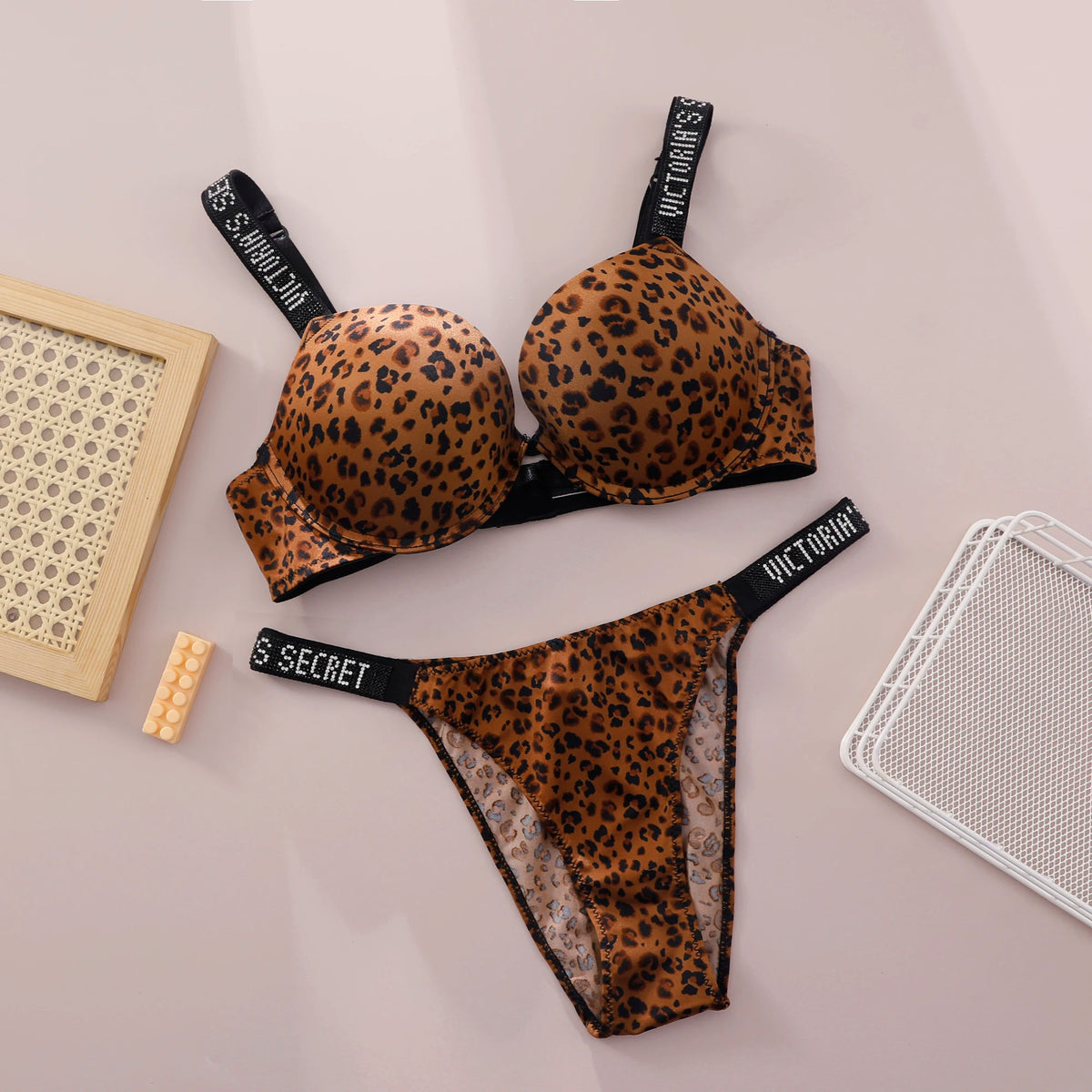 V Women Lace Push Up Bralette Seamless Comfortable Breathable Lingerie Home Wear Set Lingerie Set Underwear Set Bra Panty Set