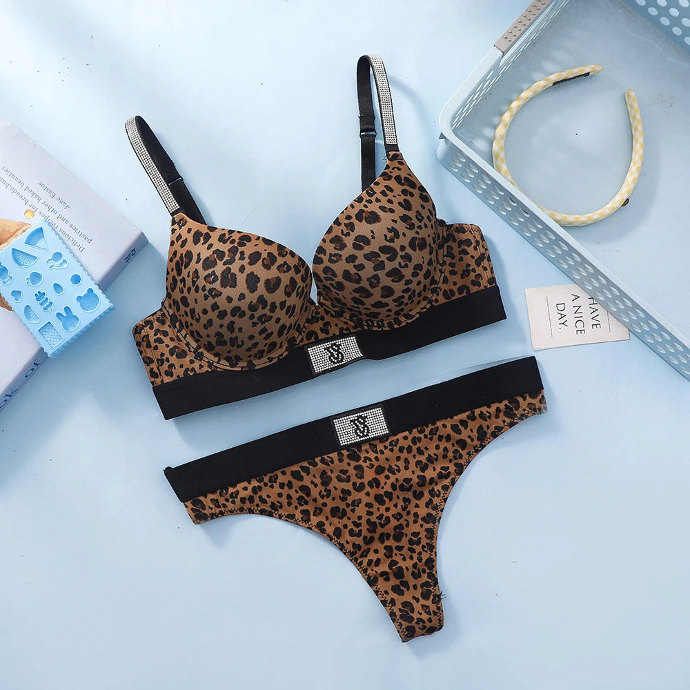 Women's Seamless Underwire Bra & Panty Set