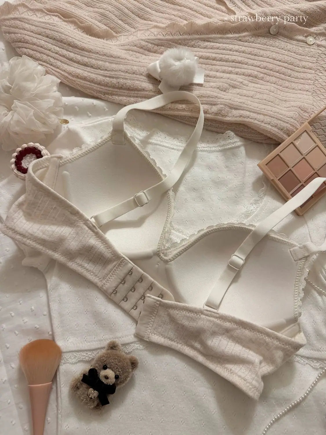 Women's Floral Lace Wireless Bra Set