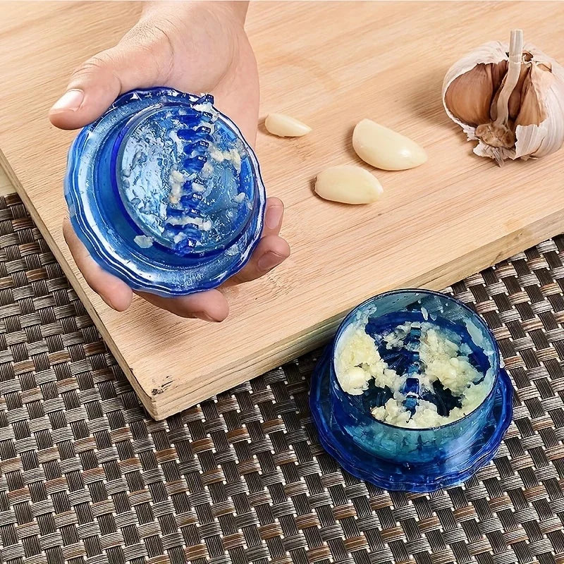 1/2Pcs Manual Portable Garlic Crusher - Twist Kitchen Gadget for Crushing Garlic and Ginger, Easy to Use and Clean