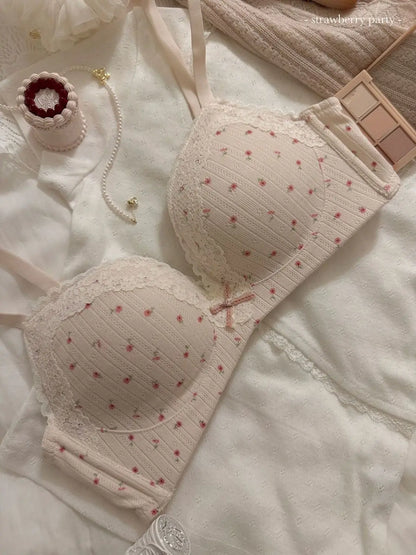 Women's Floral Lace Wireless Bra Set