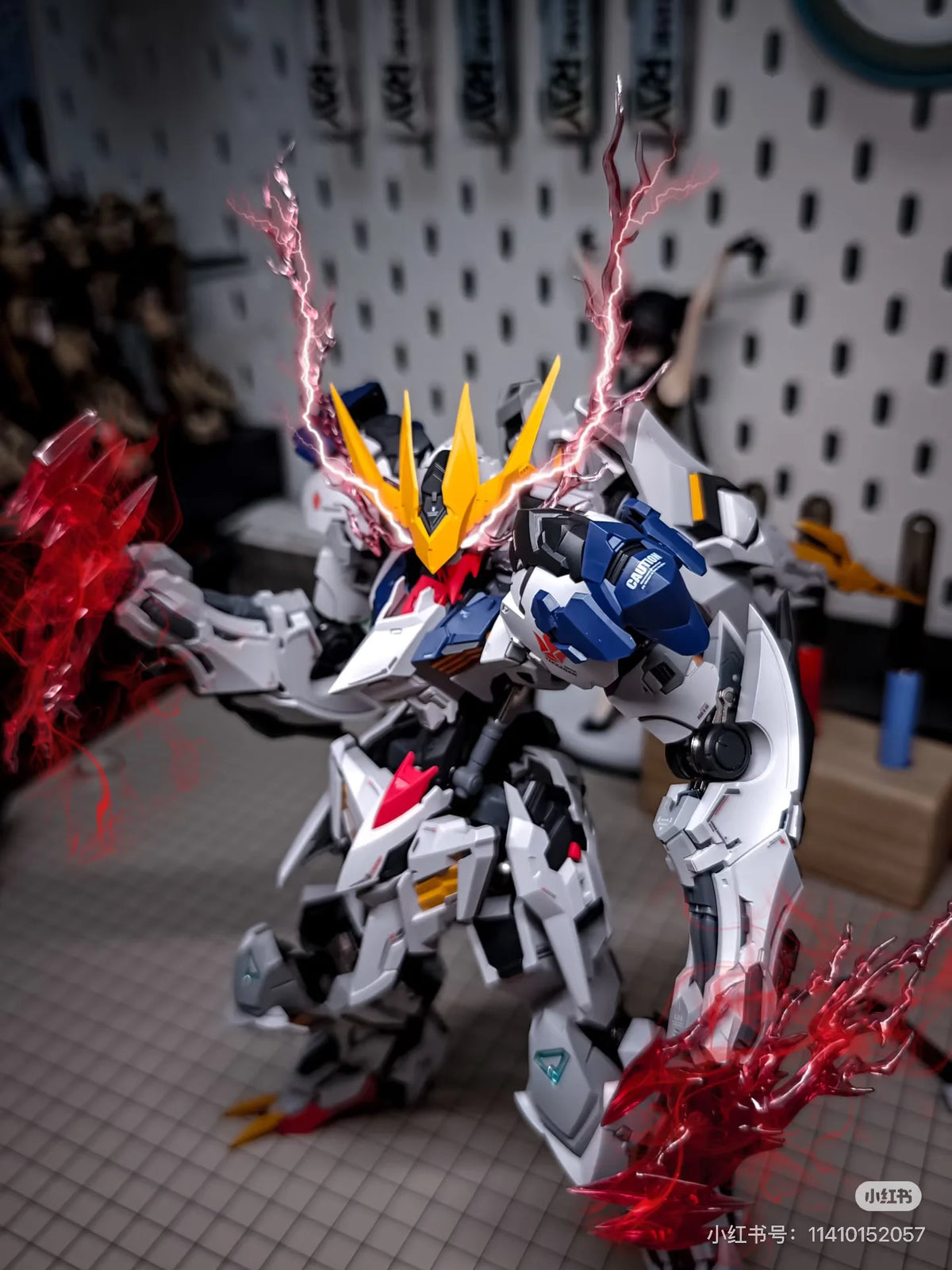 In Stock WOLF Second Batch of Repaired Version Model 1/100 MG Barbatos Wolf King GK Assembled Model Kit Movable Doll Robot