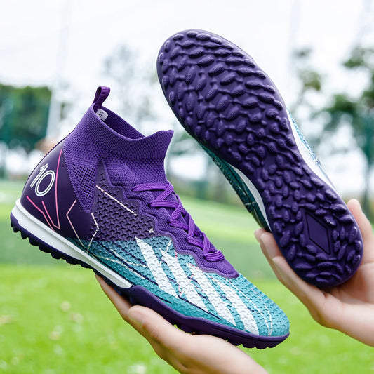 New summer anti-skid and wear-resistant short studded football shoes for men and women, suitable for outdoor training.
