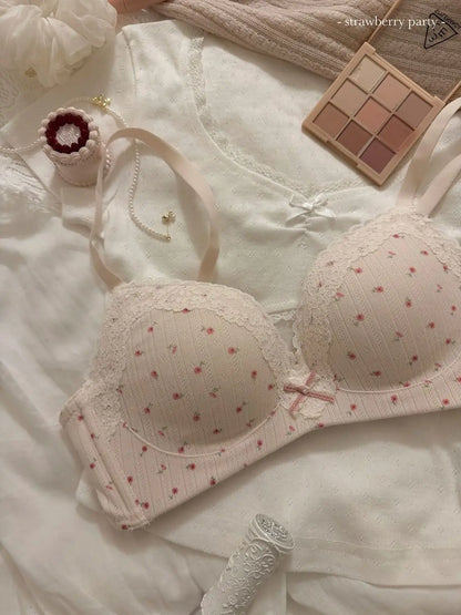Women's Floral Lace Wireless Bra Set
