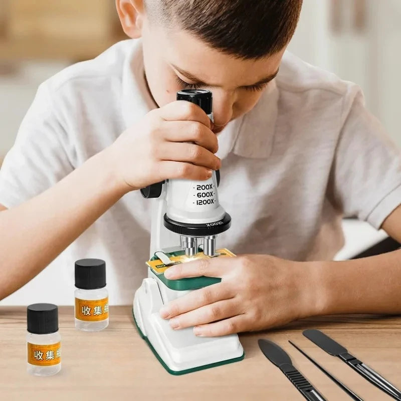 Kids Microscope Kit 200x 600x 1200x Biological Science Stem Toy Hand Loupe School Educational Pocket Microscope with LED Light