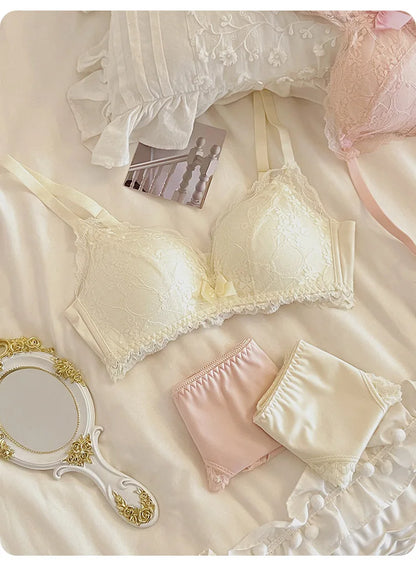 Women's Lace Bra & Panty Set
