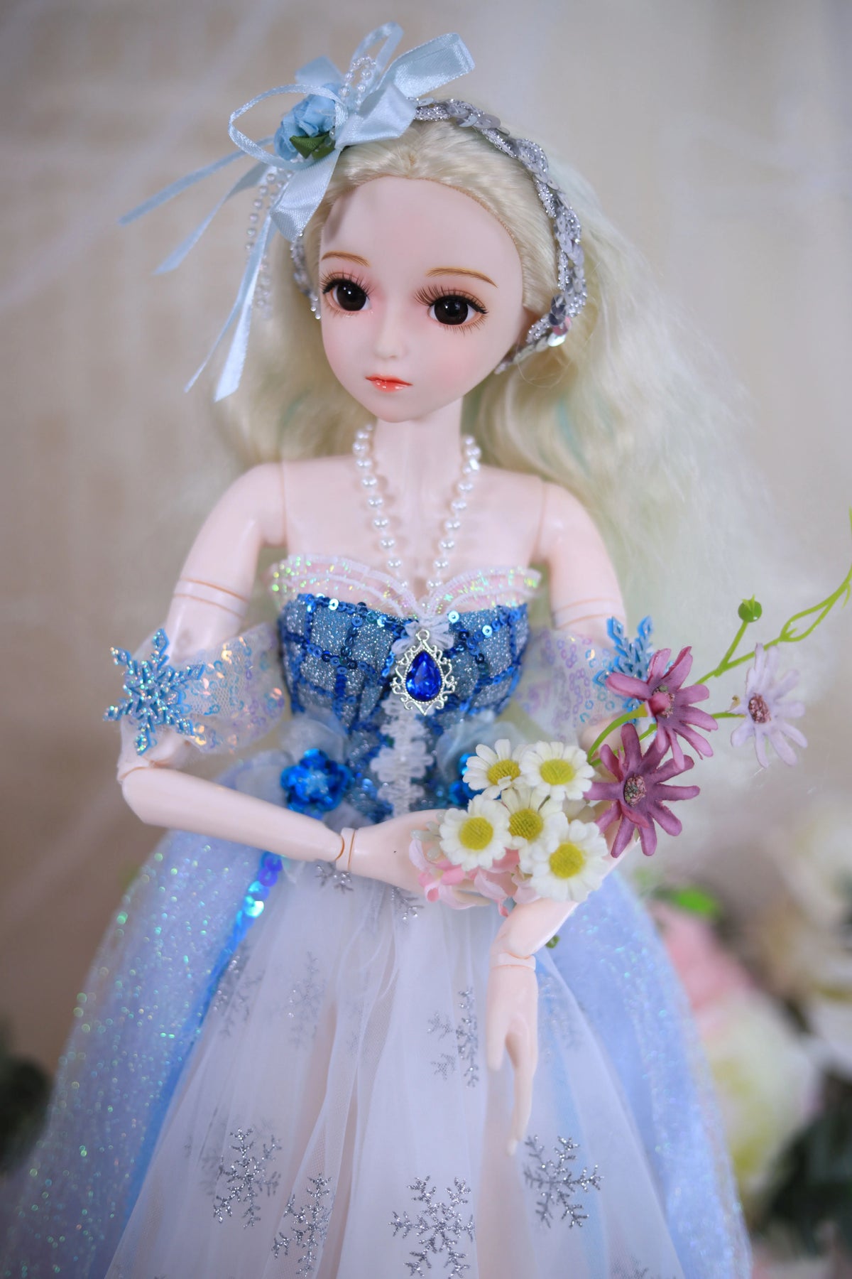 Special Price DBS 1/3 BJD Doll 62cm Height Mechanical Joint Body With Full Makeup Hair Eyes Clothes Toy Gift