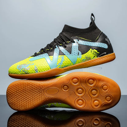 High-top Indoor Flat Soccer Shoes for Five-a-Side Training, Suitable for Both Men and Women, Featuring a Non-Slip Design.
