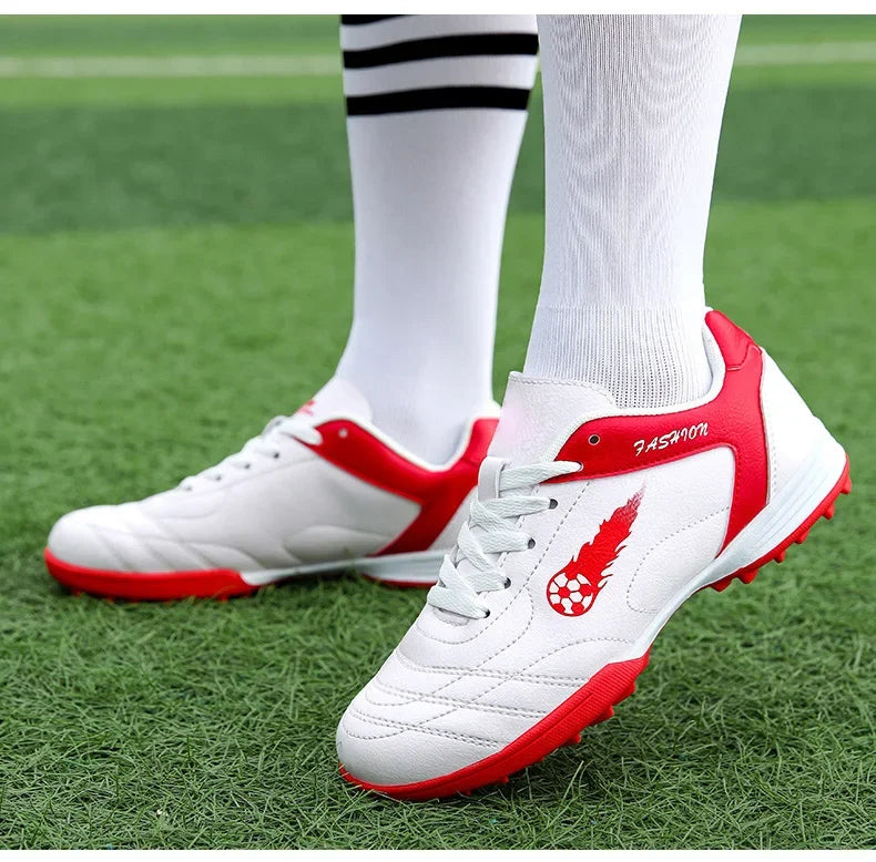 New Men Football Boots Match Non-Slip Professional Training Shoes Sneakers Grass Soccer Shoes Sport Outdoor Ultralight Unisex