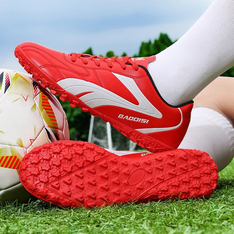 Men Soccer Shoes Breathable Sneakers Ultralight Professional Unisex Grass Cleats Match Football Boots Futsal Training Sport