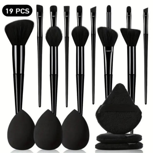 19-Piece Makeup Brush, Puff & Sponge Set