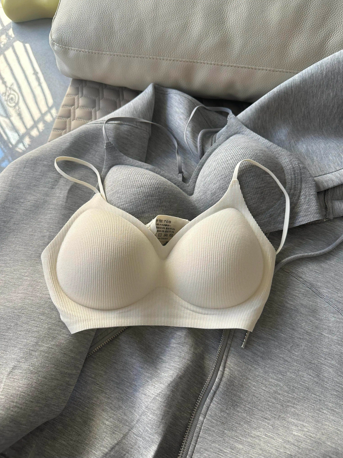 Women's Strapless Seamless Molded-Cup Bra
