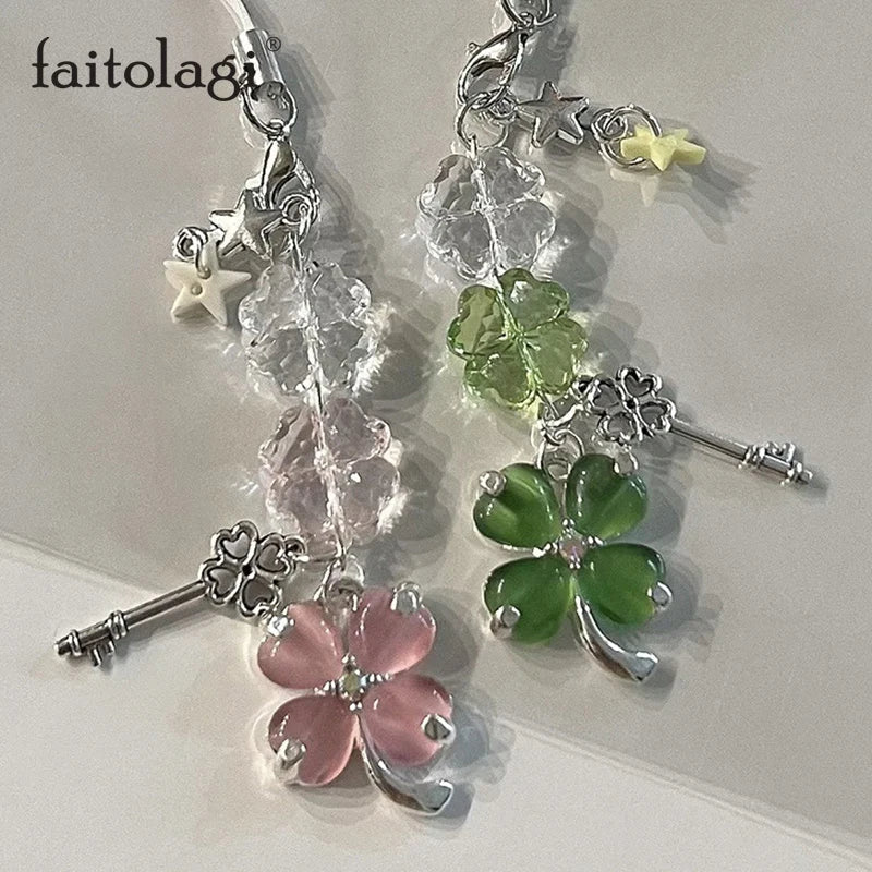 Y2K Lucky Four Leaves Clover Heart Key Ring Green Leaf Star Key Chain Cases for Phone Camera Korean Cute Beaded Couple Keychain