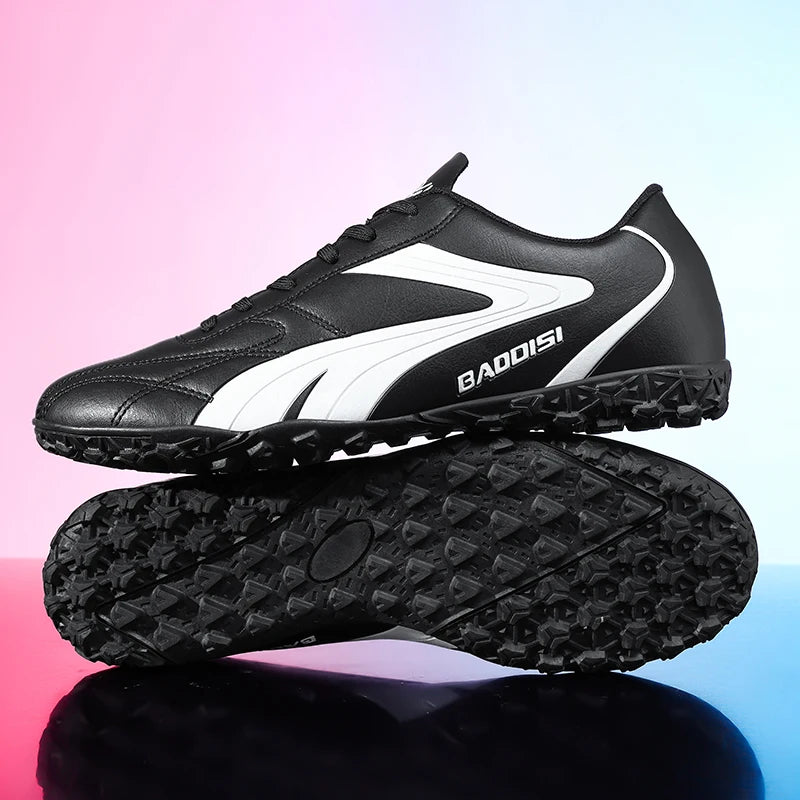 Men Soccer Shoes Breathable Sneakers Ultralight Professional Unisex Grass Cleats Match Football Boots Futsal Training Sport